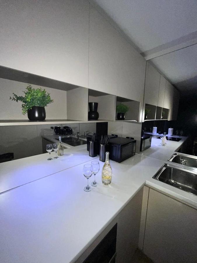 Luxurious Dlr Apartment Londyn Zewnętrze zdjęcie