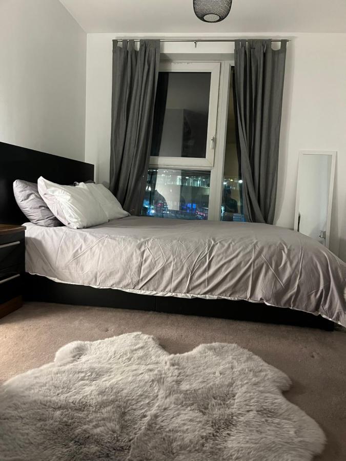 Luxurious Dlr Apartment Londyn Zewnętrze zdjęcie